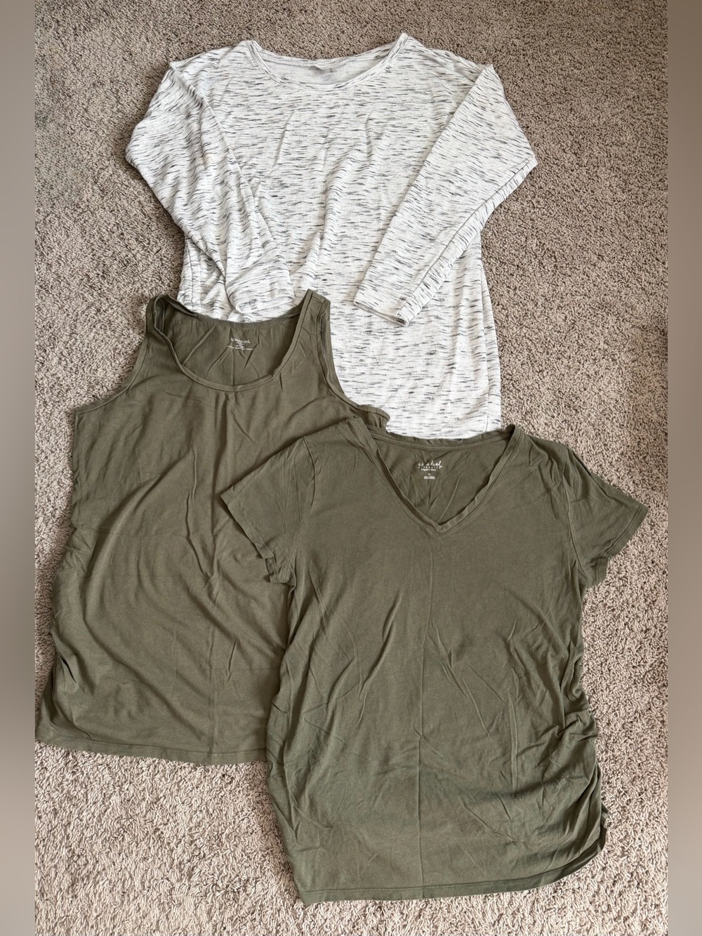 Motherhood Maternity & Isabel Maternity Top Bundle